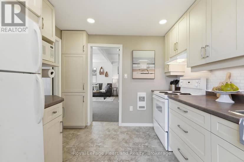9 Maple Lane — photo 20 of 40