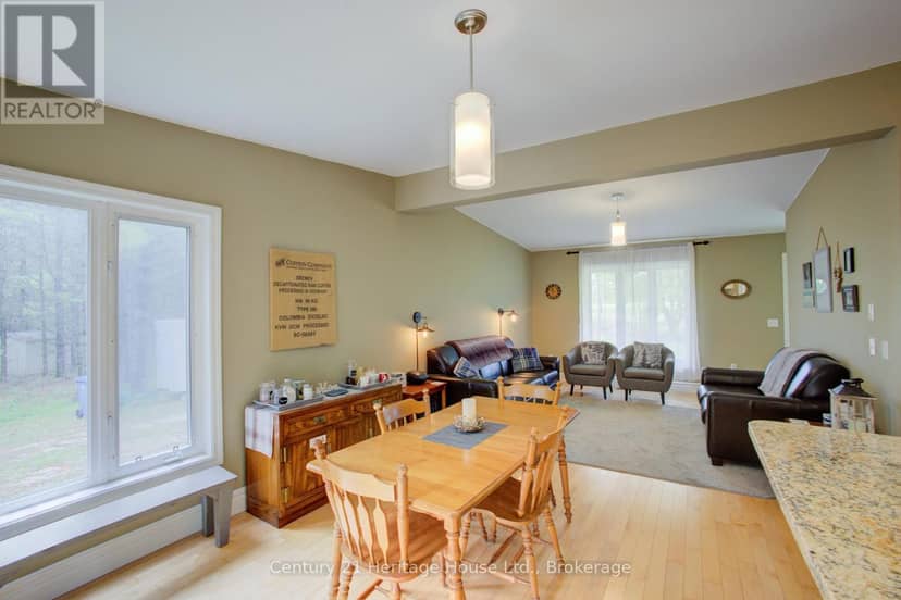 262845 Varney Road — photo 11 of 40