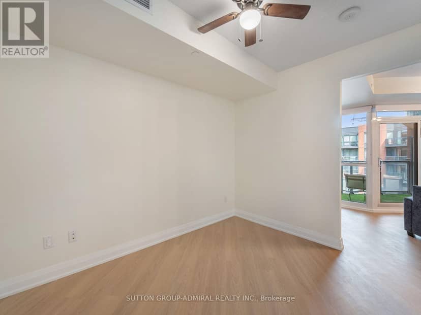 405 - 7608 Yonge Street — photo 21 of 40