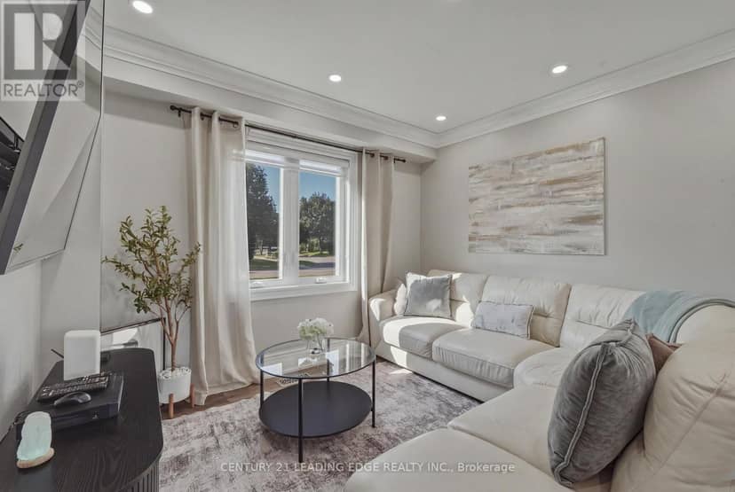 1100 Maclean Street — photo 15 of 40