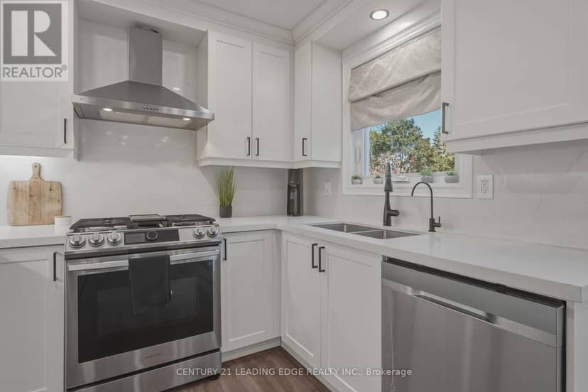 1100 Maclean Street — photo 32 of 40