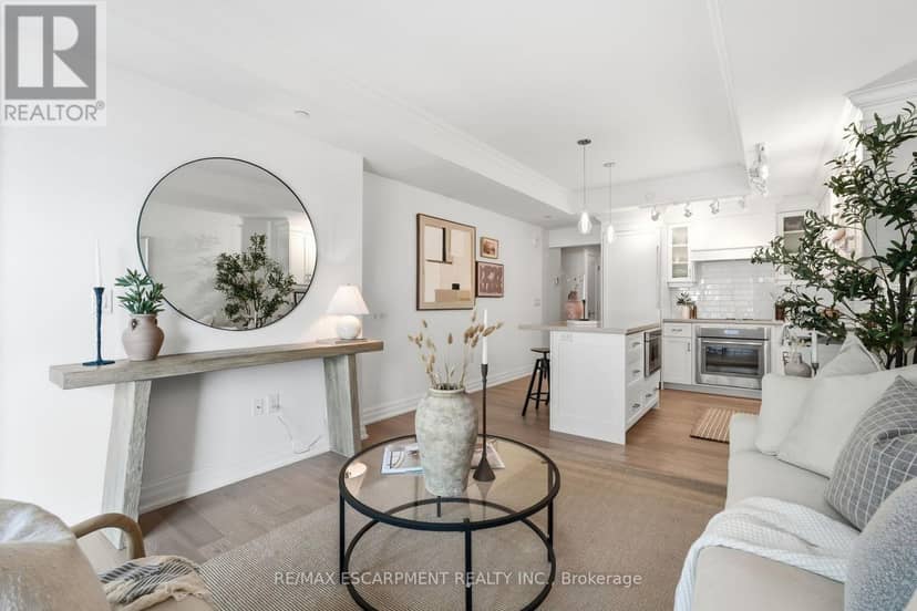 310 - 2060 Lakeshore Road — photo 19 of 40