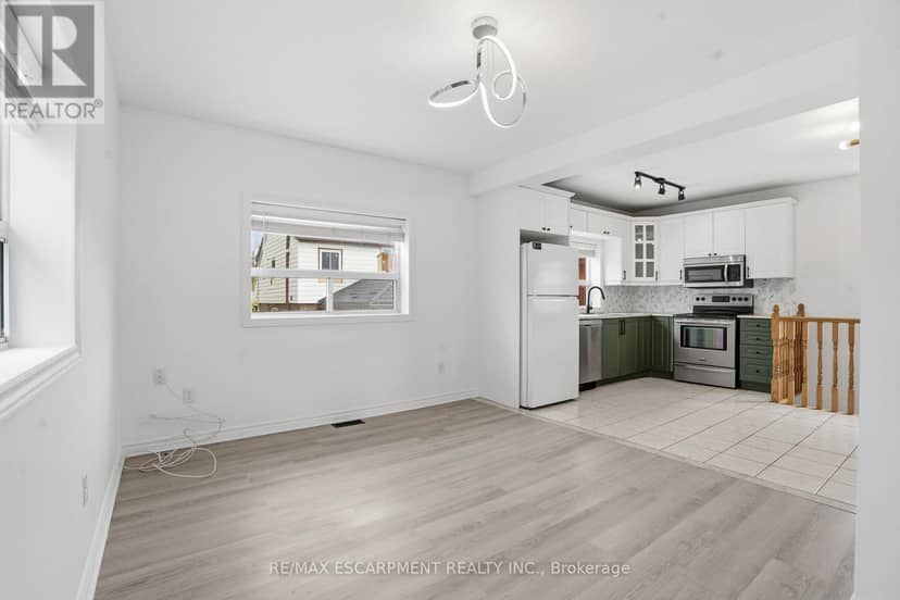 1049 Glencairn Avenue — photo 16 of 29