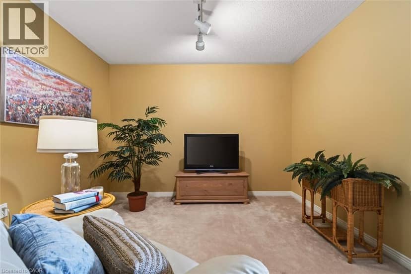 2278 TURNBERRY Road Unit# 13 — photo 36 of 40
