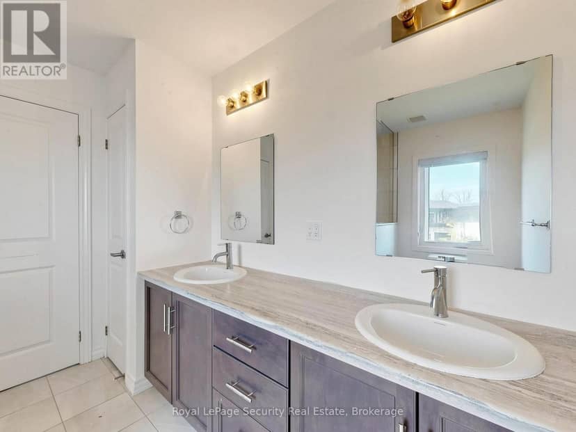 31 - 103 Addison Street — photo 18 of 36