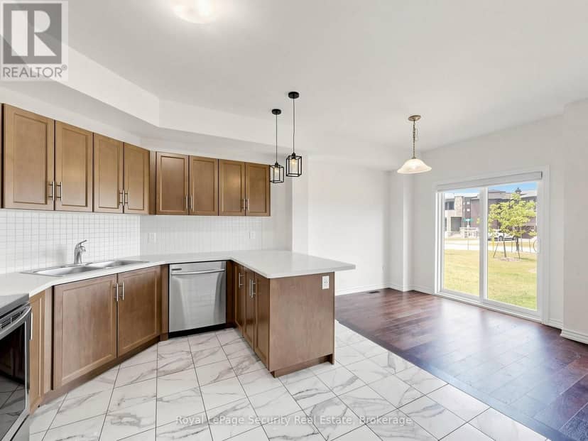31 - 103 Addison Street — photo 9 of 36
