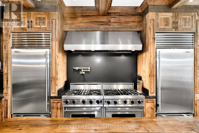 1076 Beaver Lane — photo 7 of 40