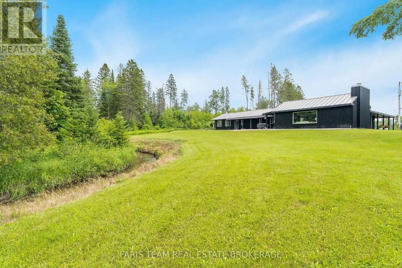 1076 Beaver Lane — photo 33 of 40