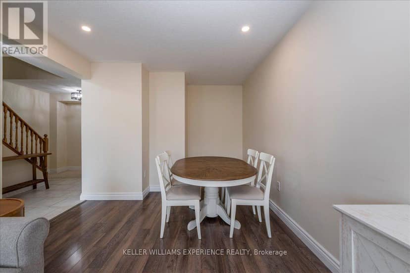 10 Sunset Place — photo 7 of 26