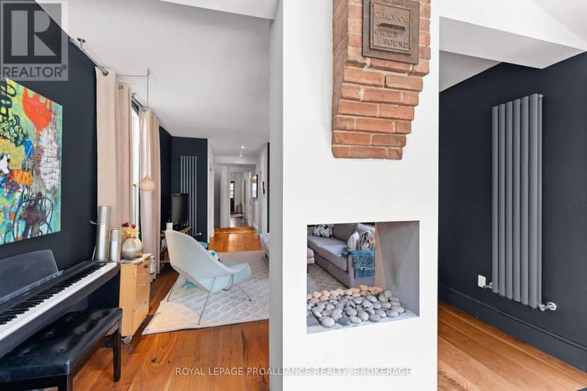 28 Wellington Street — photo 16 of 40