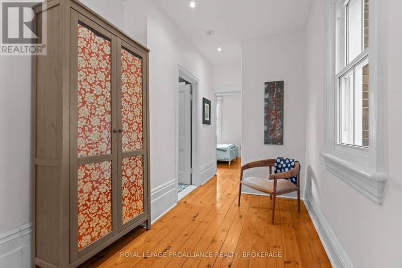 28 Wellington Street — photo 18 of 40