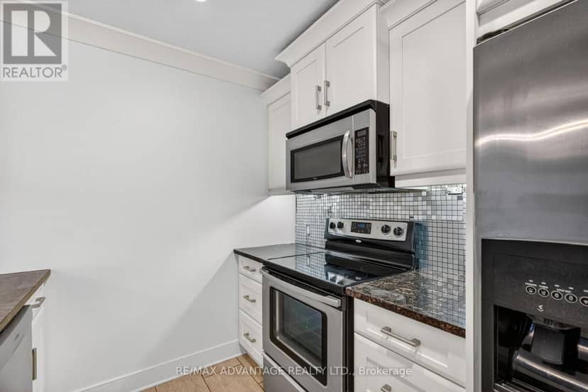 109 - 320 Sugarcreek Trail, London North, photo 5
