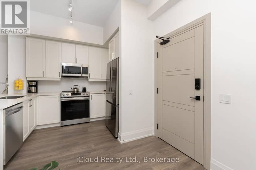 422 - 1 Hume Street — photo 20 of 40