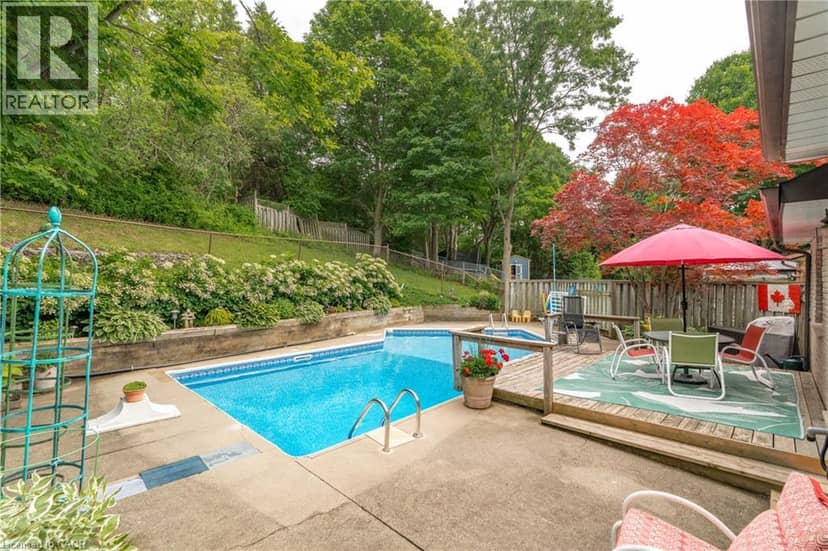 39 WAGONERS Trail, Guelph, photo 2