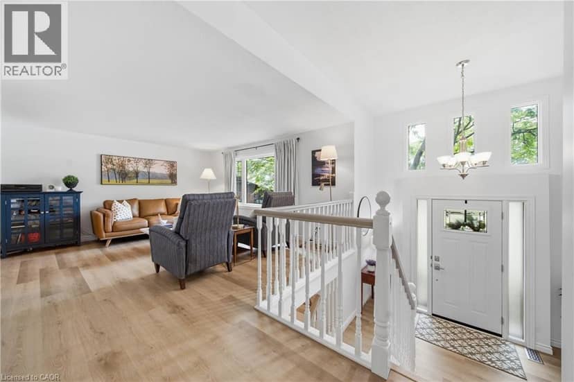 39 WAGONERS Trail, Guelph, photo 5