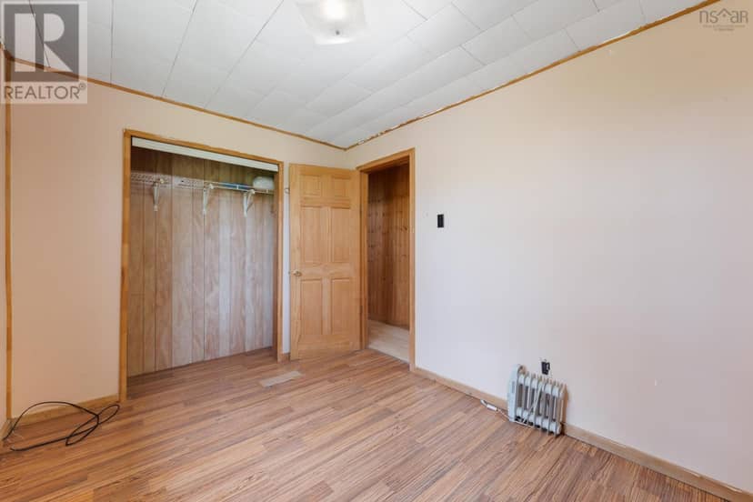 445 Highway 201 — photo 20 of 40