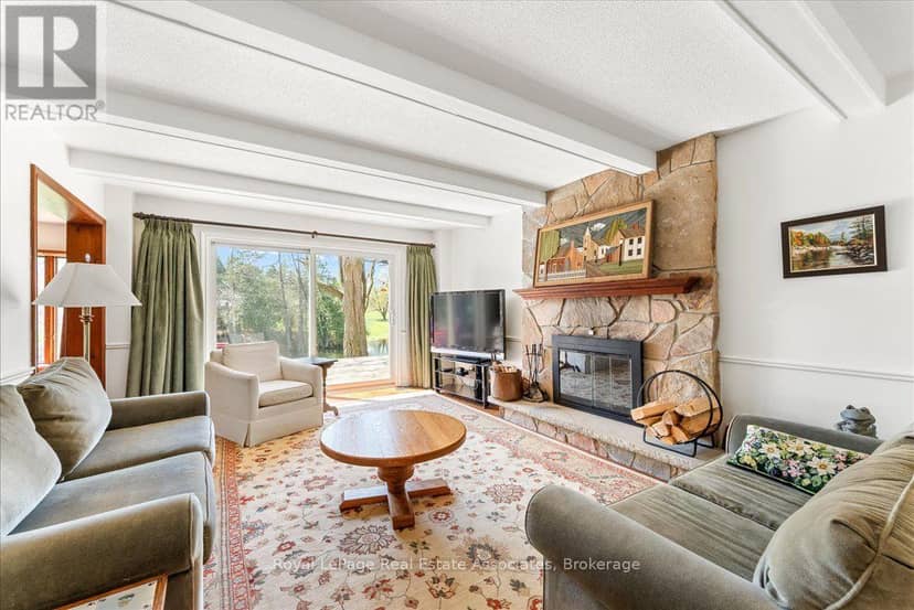 4 Wolf Crescent — photo 13 of 32