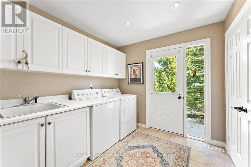 4 Wolf Crescent — photo 16 of 32