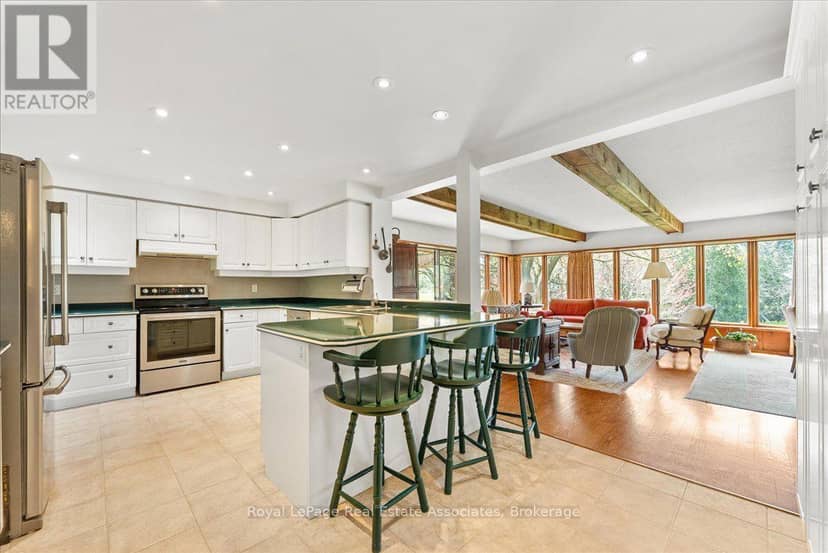 4 Wolf Crescent, Caledon, photo 8