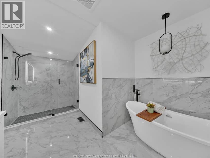 1387 Lincoln ROAD — photo 15 of 31