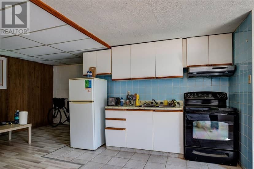 329 Hickory Street — photo 21 of 30