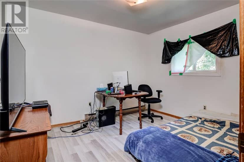 329 Hickory Street — photo 24 of 30
