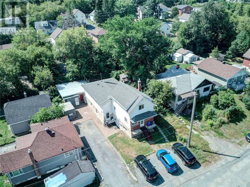 329 Hickory Street — photo 4 of 30