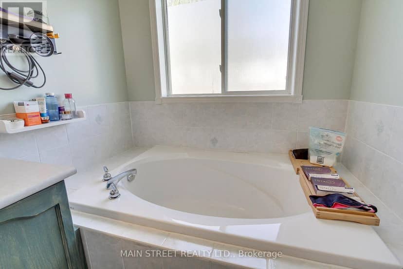 17 Hirst Avenue — photo 25 of 34