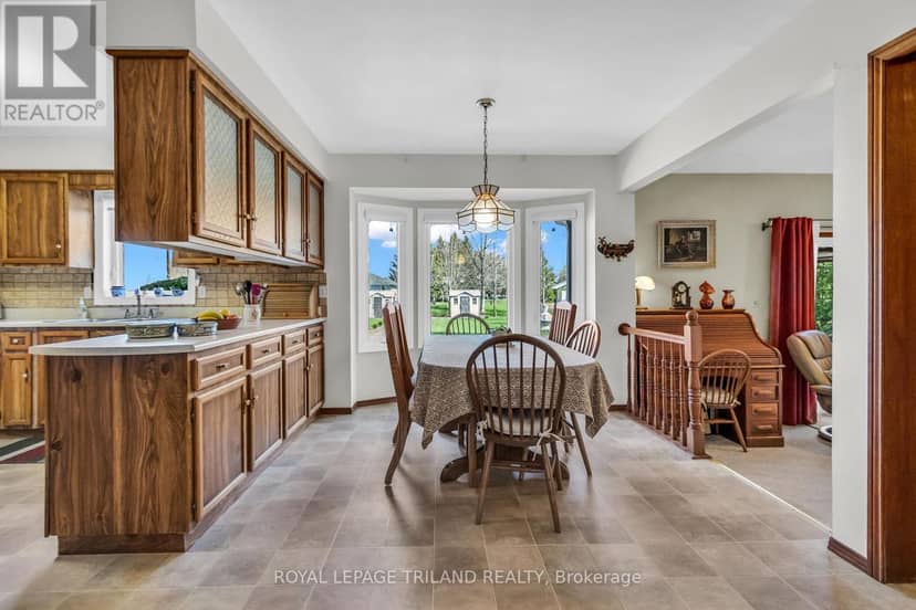 5257 Cliff Road — photo 11 of 40