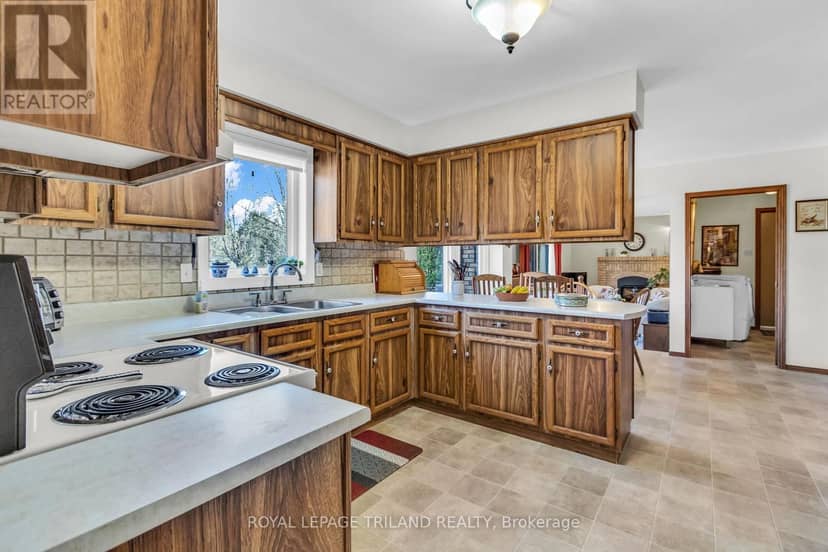 5257 Cliff Road — photo 14 of 40