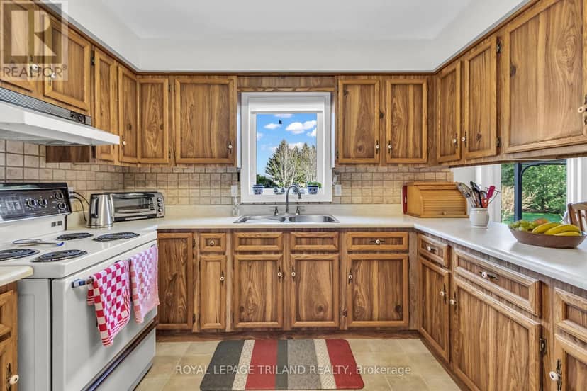 5257 Cliff Road — photo 15 of 40