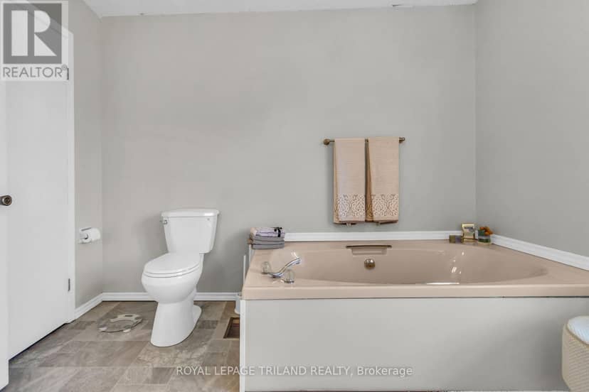 5257 Cliff Road — photo 35 of 40