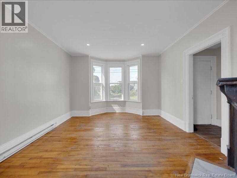 34 Metcalf Street — photo 4 of 30