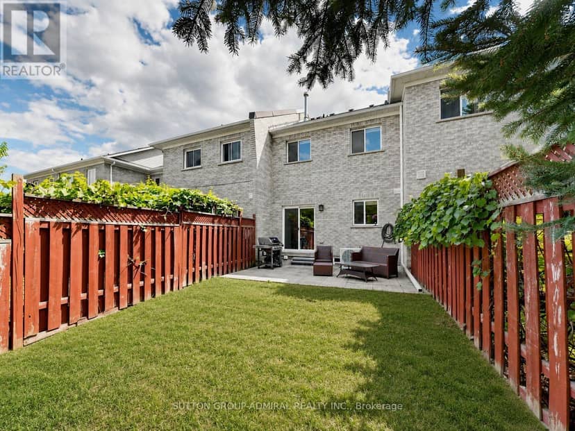 12 Elderbrook Crescent — photo 26 of 31