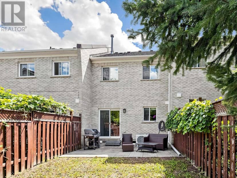 12 Elderbrook Crescent — photo 30 of 31
