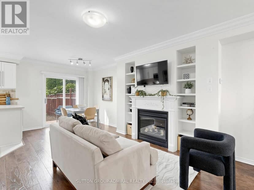 12 Elderbrook Crescent — photo 6 of 31