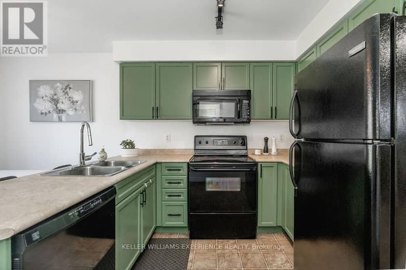 27 Michelle Drive — photo 7 of 39