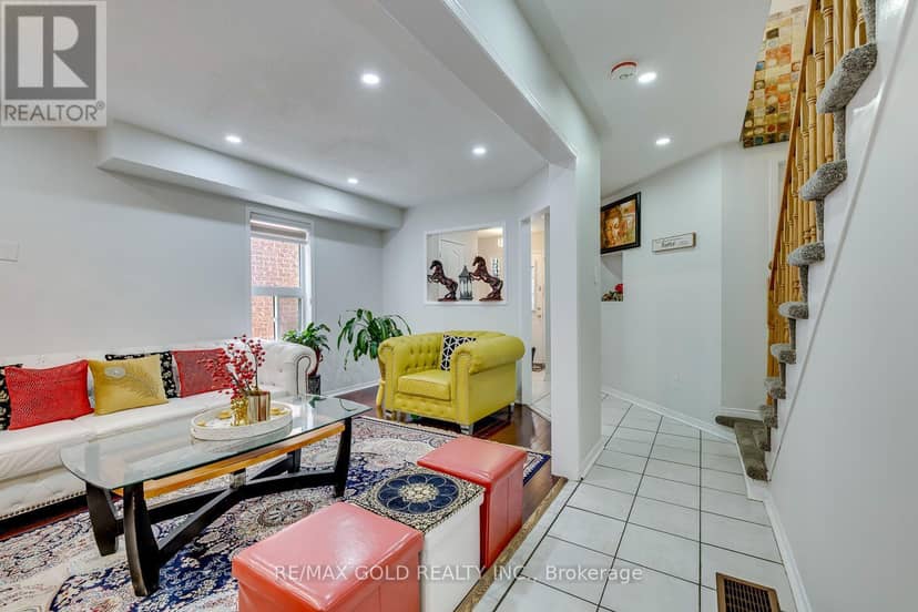 911 Golden Farmer Way — photo 8 of 40