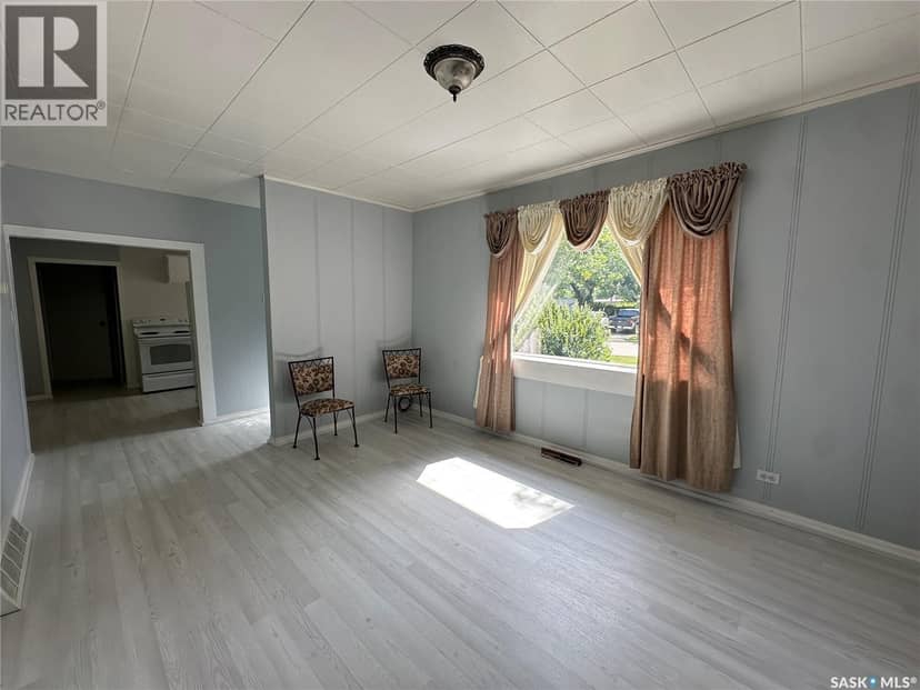 302 Morken STREET — photo 12 of 28