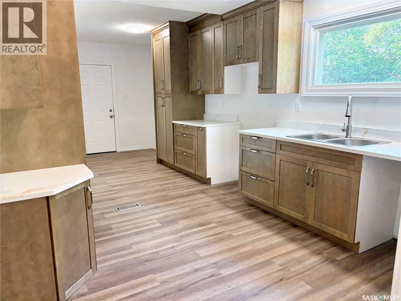 214 Thomson STREET, Outlook, photo 7