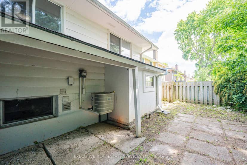 77 Overlea Drive — photo 39 of 40