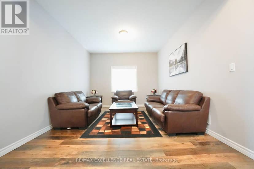 2443 Bennett Cross — photo 8 of 40