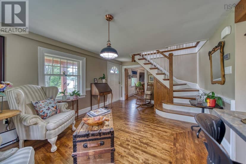 261 Edgewater Street — photo 18 of 40