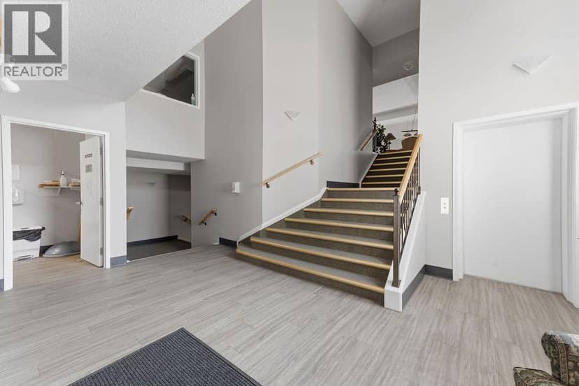 1210, 1210 Sienna Park Green SW, Calgary, photo 5