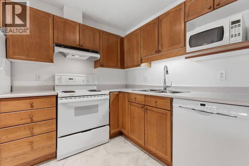 1210, 1210 Sienna Park Green SW — photo 16 of 39