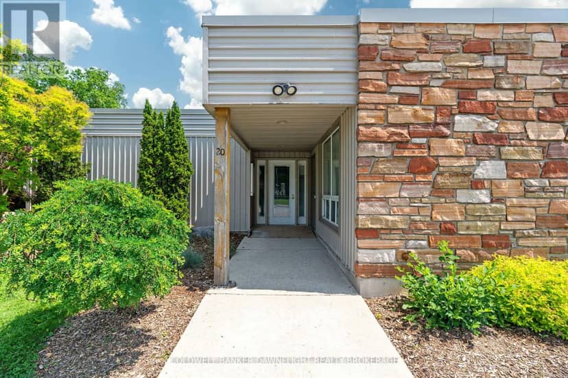 12 Redford Drive — photo 38 of 40