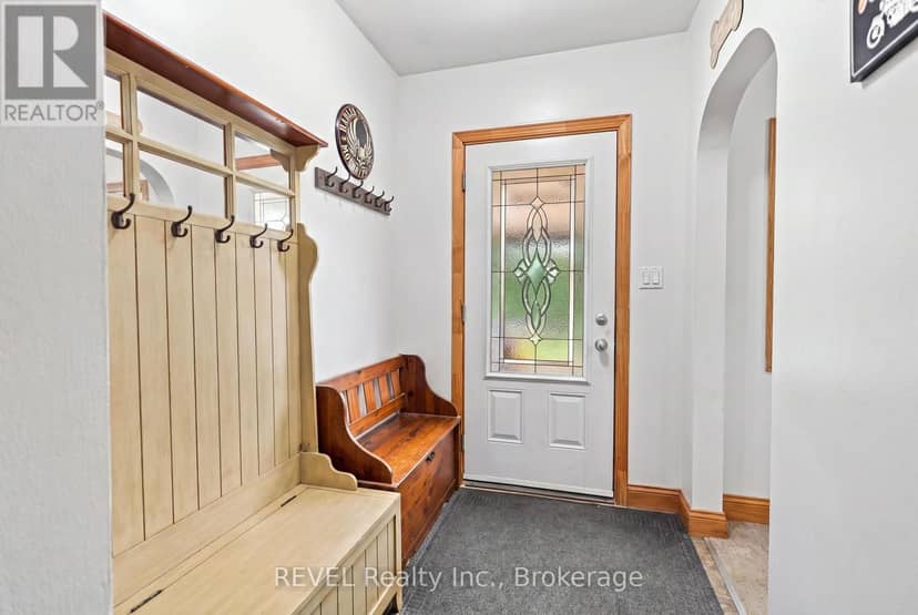5699 Montrose Road — photo 6 of 40