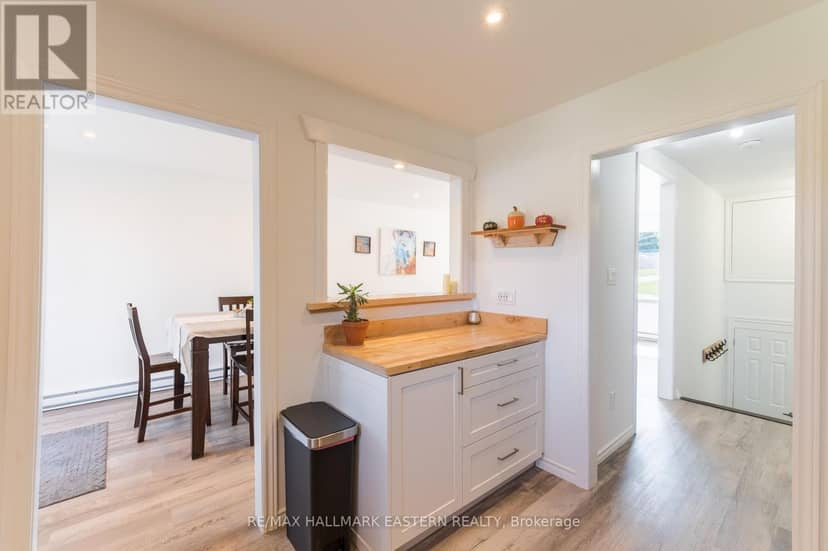 210 Maxwell Avenue — photo 12 of 40