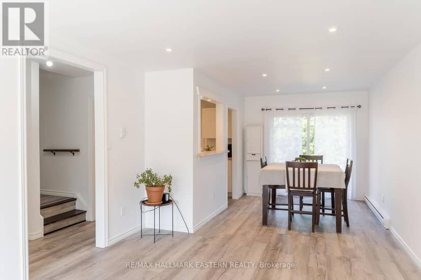 210 Maxwell Avenue — photo 5 of 40