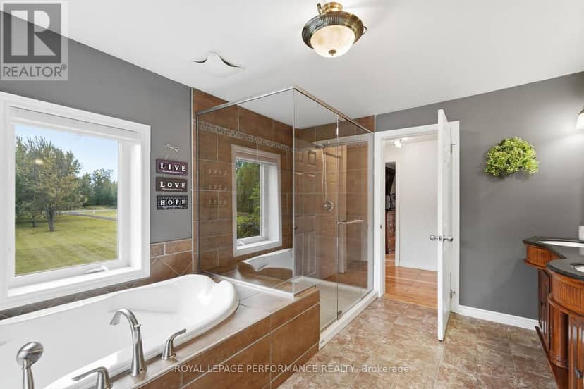1178 Bay Road — photo 17 of 22